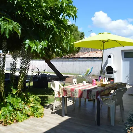 L'acheneau بيت للعطل