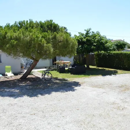 L'acheneau بيت للعطل *